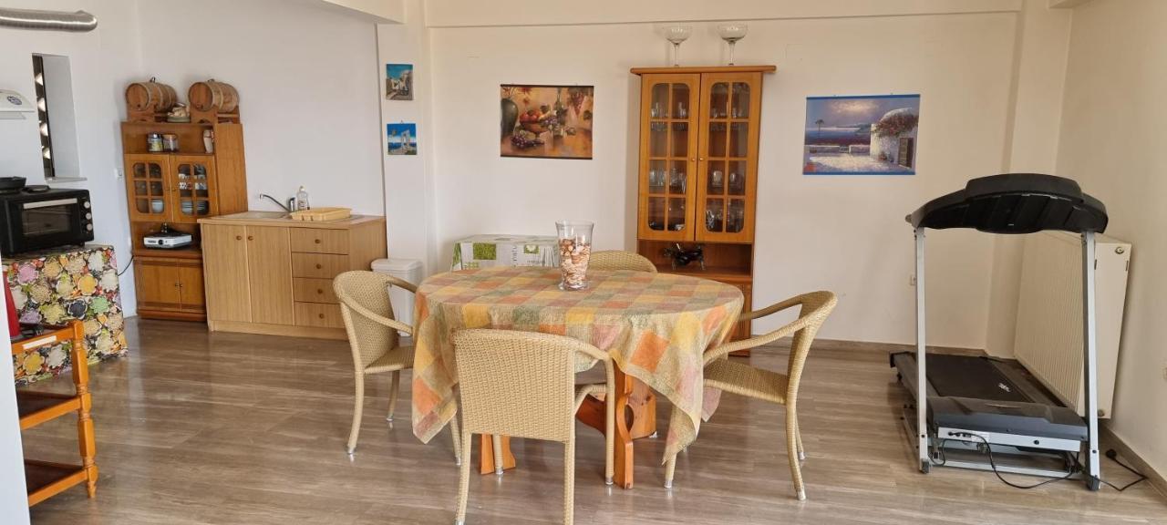 Sea View Apartment Gythio Esterno foto
