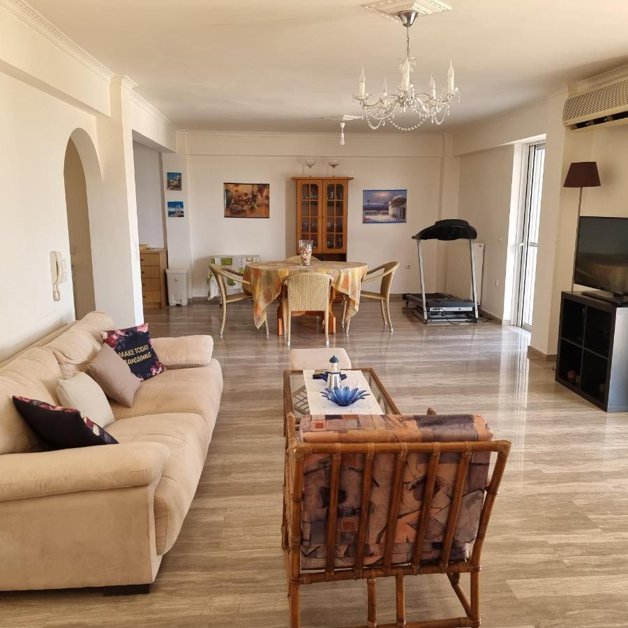 Sea View Apartment Gythio Esterno foto