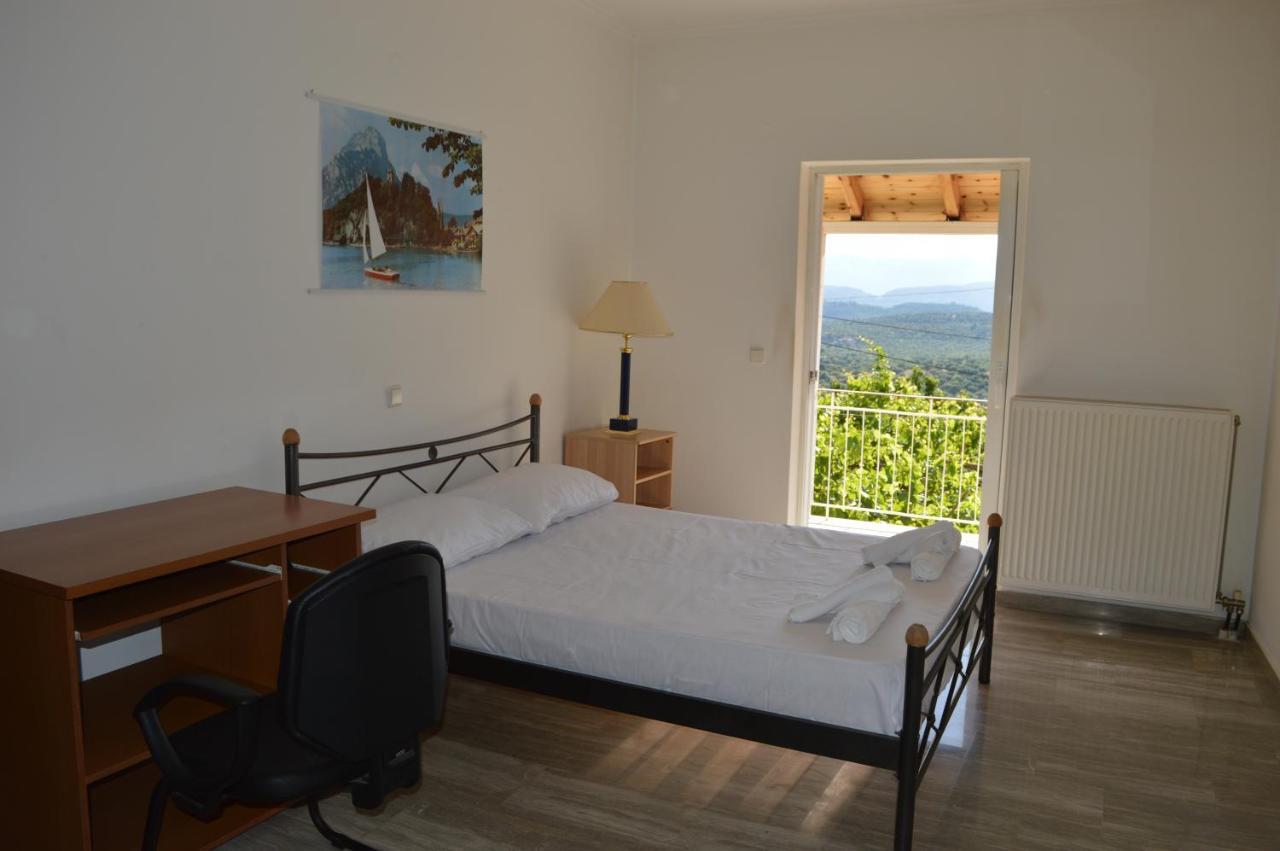 Sea View Apartment Gythio Esterno foto